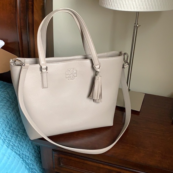 Tory Burch Thea Zip Large Tote French Grey - Picture 4 of 16